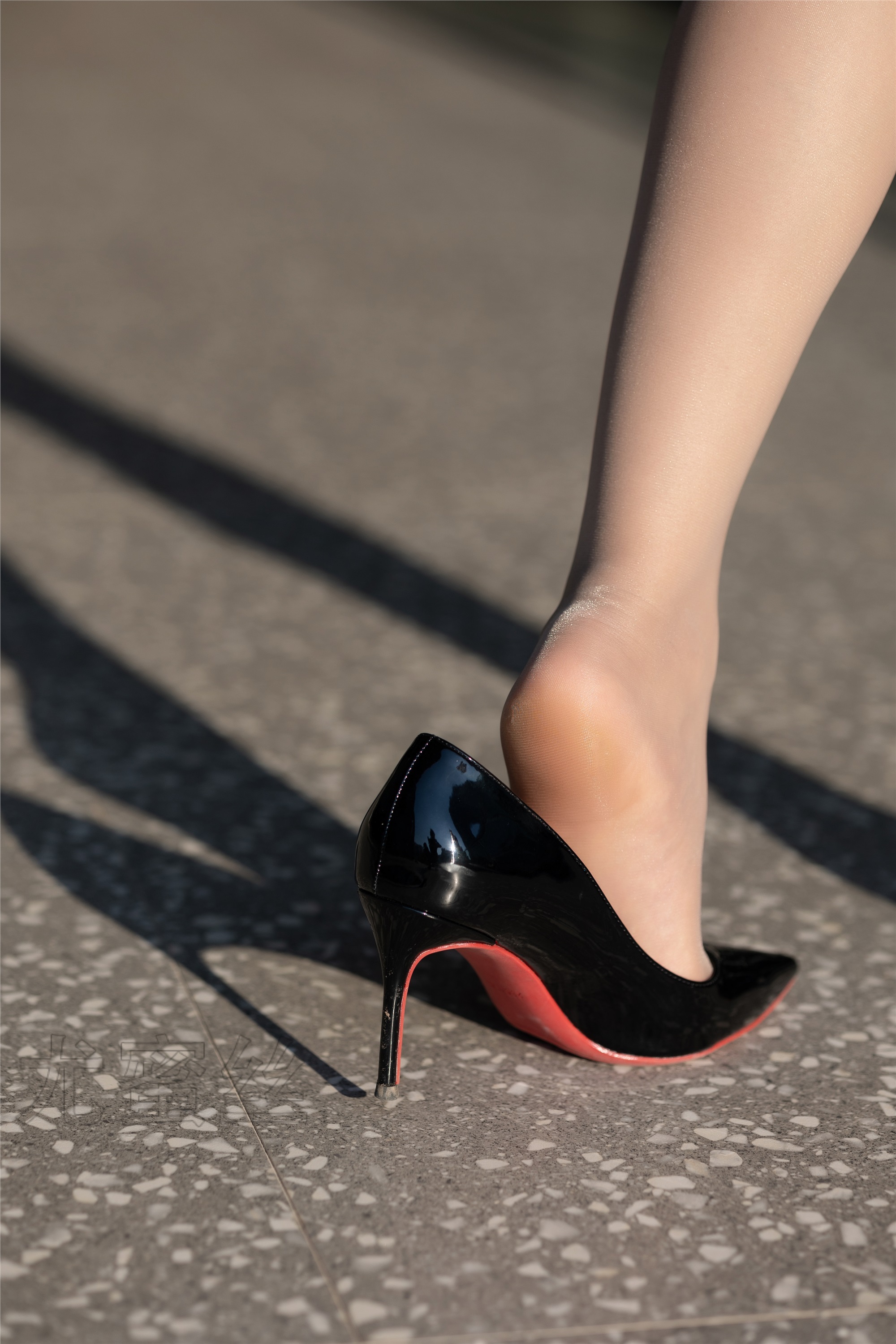 尤蜜丝 穿搭写真 NO.081